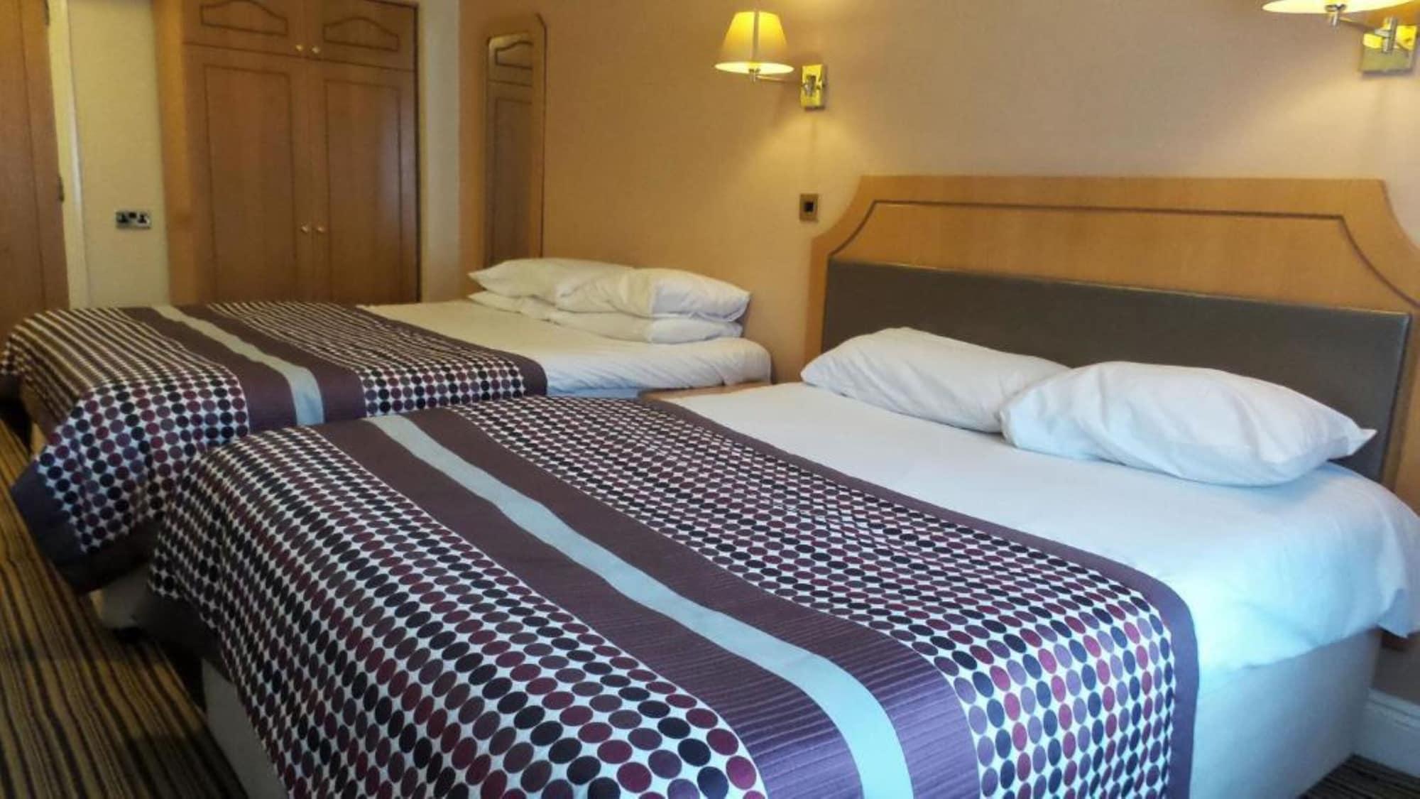 Parkside International Hotel Reading Bagian luar foto